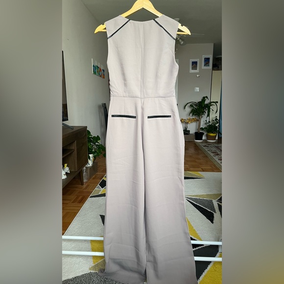 V neck sleeveless jumpsuit - Picture 6 of 10